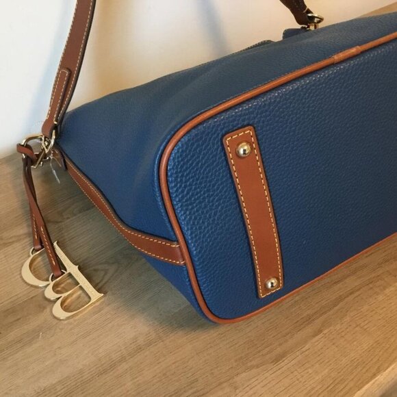 Dooney & Bourke Pebble Grain Camden Hobo Shoulder Bag Navy Blue NWOT - Picture 9 of 12